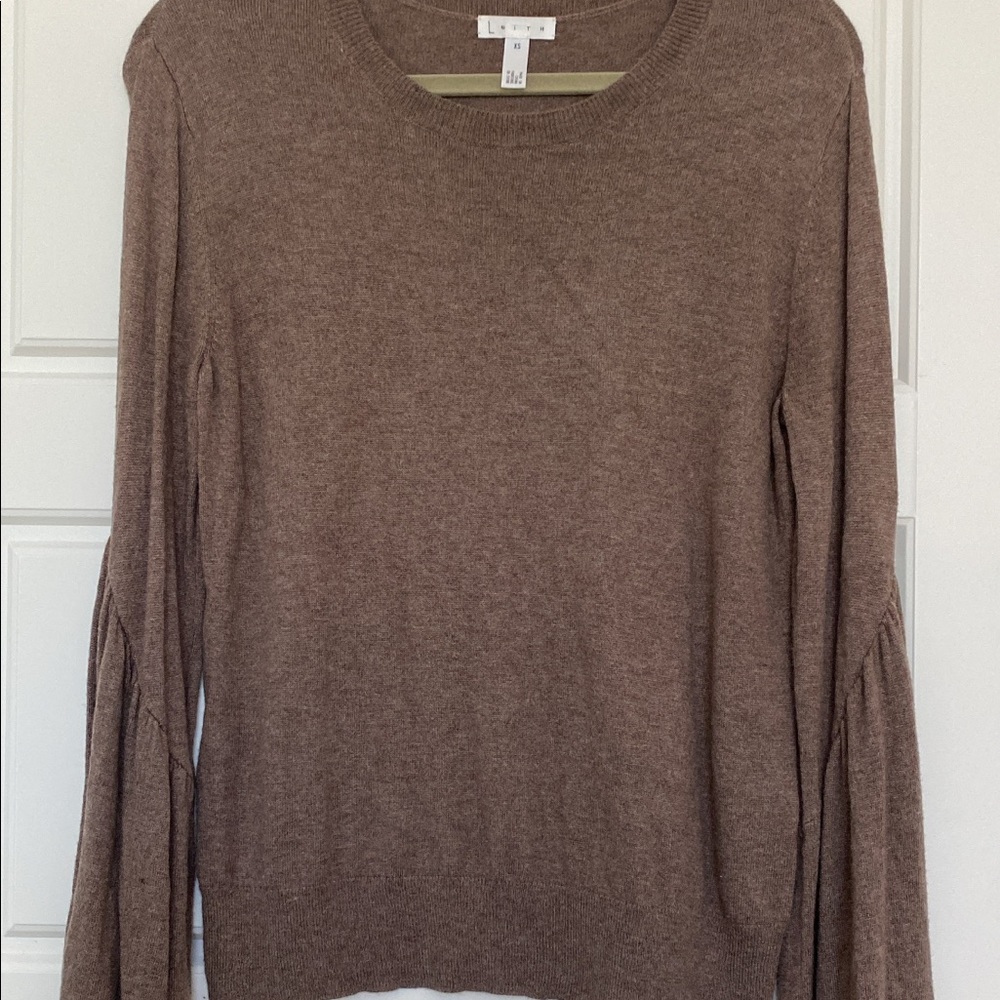 LEITH Light Brown Sweater, size XS. Great condition.
